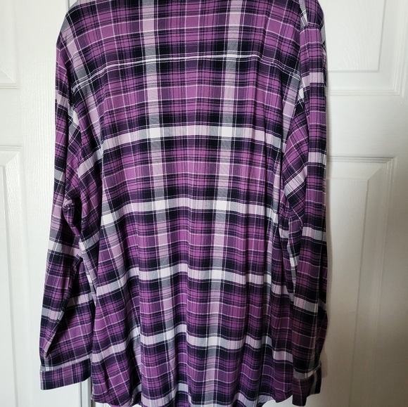Ladies 2xl long sleeve purple plaid top - Picture 2 of 7